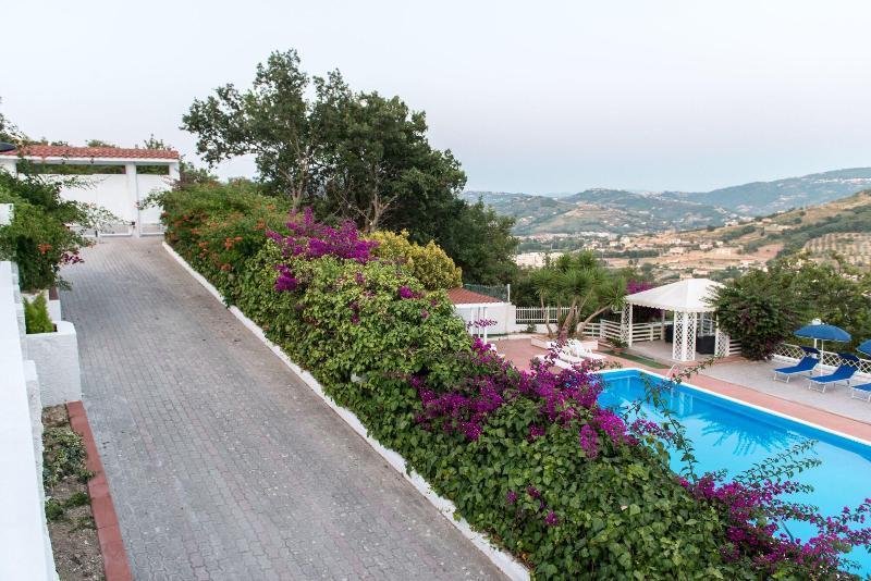 Villa Milena Apartments & Rooms Agropoli Buitenkant foto