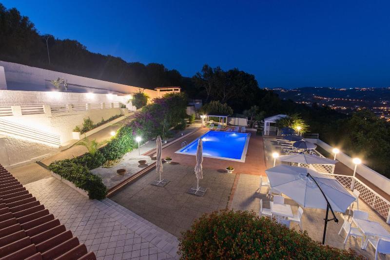 Villa Milena Apartments & Rooms Agropoli Buitenkant foto