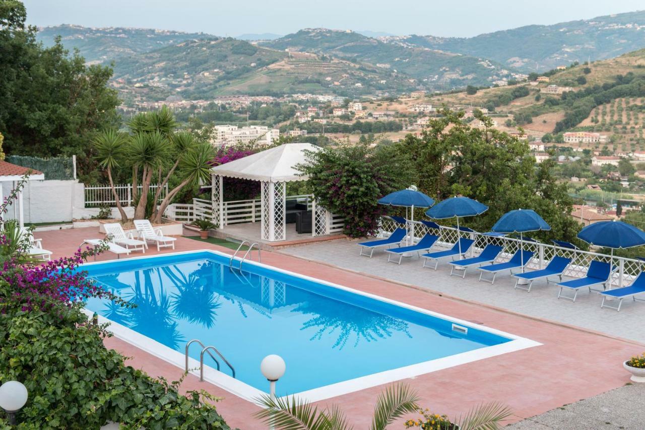 Villa Milena Apartments & Rooms Agropoli Buitenkant foto